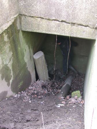 bunker03 - 02.jpg