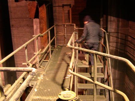 17-t. auf gittertreppe 1.jpg