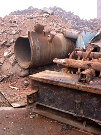 04-metal heap 1.jpg