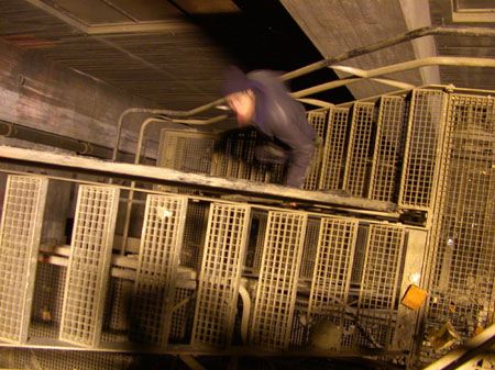 40-t. auf gittertreppe 3.jpg