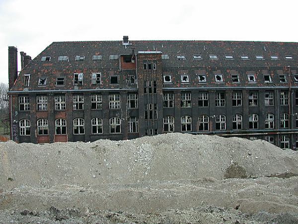 23-gebaude 2.jpg
